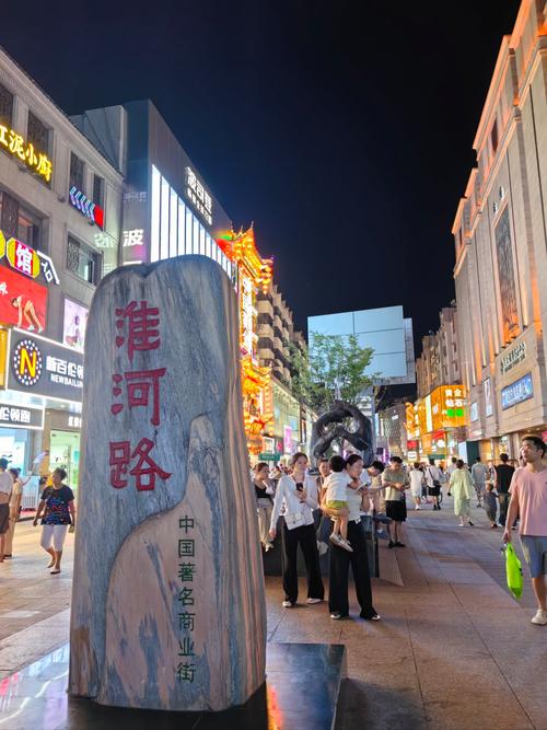 合肥步行街外烟销售现状探秘，品牌多样，消费群体广泛